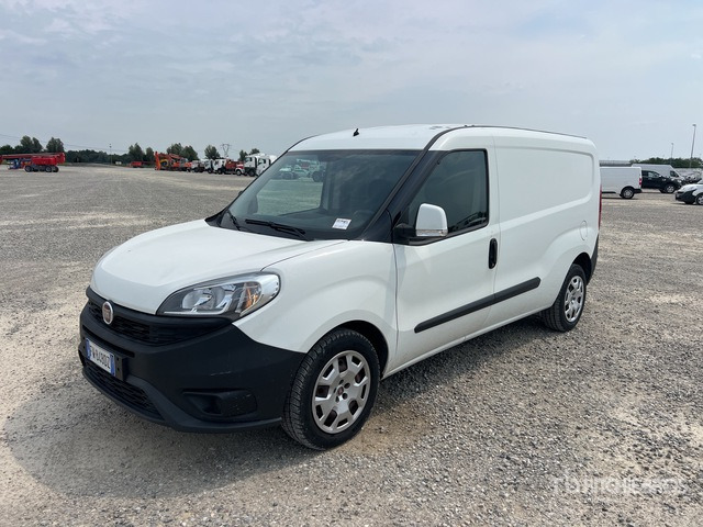 2019 Fiat Doblo Cargo Autocarro furgonato - Malá dodávka: obrázok 2 2019 Fiat Doblo Cargo Autocarro furgonato - Malá dodávka: obrázok 2