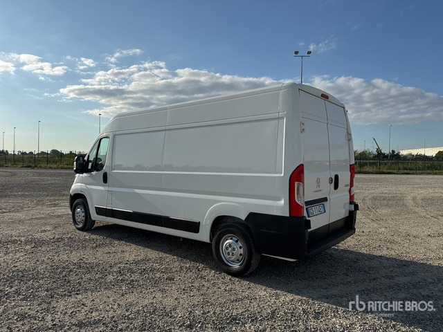 2020 Peugeot Boxer 333 L3H2 2.2 BLUEHDU 140CV S&S Van Truck - Malá dodávka: obrázok 3 2020 Peugeot Boxer 333 L3H2 2.2 BLUEHDU 140CV S&S Van Truck - Malá dodávka: obrázok 3