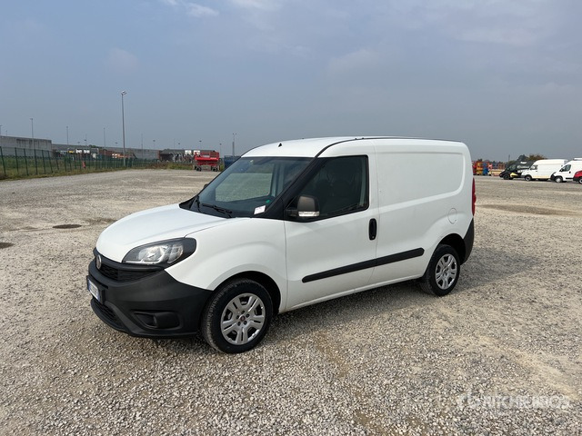 2021 Fiat Doblo CARGO CH1 LOUNGE 1.3 MJET 95CV ... Van Truck - Malá dodávka: obrázok 2 2021 Fiat Doblo CARGO CH1 LOUNGE 1.3 MJET 95CV ... Van Truck - Malá dodávka: obrázok 2