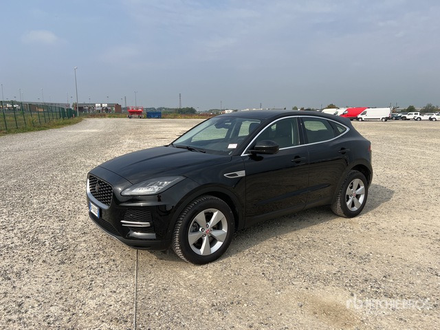 2021 Jaguar E Pace 2.0D D163 S AUTO 4WD SUV - SUV: obrázok 3 2021 Jaguar E Pace 2.0D D163 S AUTO 4WD SUV - SUV: obrázok 3