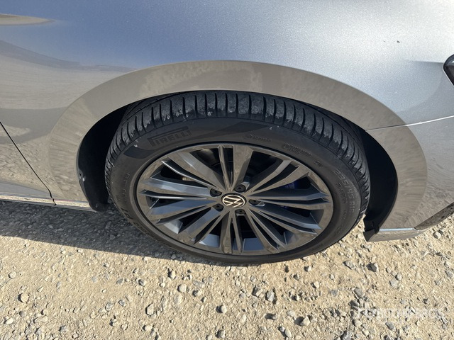 2021 Volkswagen Passat 1.4 PLUG IN HYBRID GTE DSG Station Wagon - Kombi: obrázok 5 2021 Volkswagen Passat 1.4 PLUG IN HYBRID GTE DSG Station Wagon - Kombi: obrázok 5
