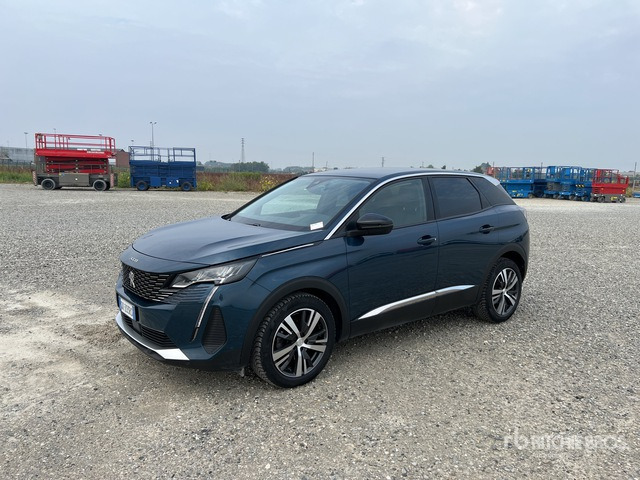 2022 Peugeot 3008 BLUEHDI 130 SeS ALLURE SUV - SUV: obrázok 2 2022 Peugeot 3008 BLUEHDI 130 SeS ALLURE SUV - SUV: obrázok 2