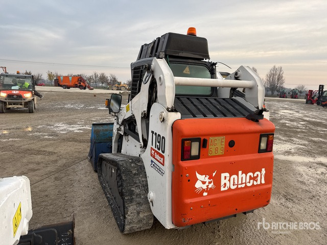 Bobcat T190 Compact Track Loader - Pásový šmykom riadený nakladač: obrázok 2 Bobcat T190 Compact Track Loader - Pásový šmykom riadený nakladač: obrázok 2