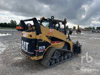 CAT 257B - Pásový šmykom riadený nakladač: obrázok 3 CAT 257B - Pásový šmykom riadený nakladač: obrázok 3