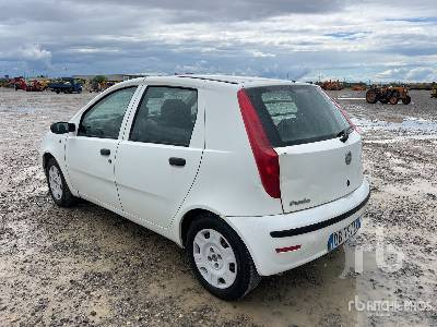 FIAT PUNTO - Automobil: obrázok 2 FIAT PUNTO - Automobil: obrázok 2