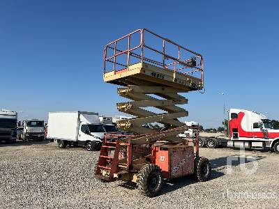JLG 40RTS Diesel - Samohybná plošiny: obrázok 2 JLG 40RTS Diesel - Samohybná plošiny: obrázok 2