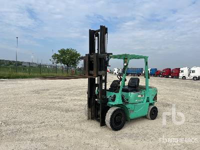 MITSUBISHI FD30K 3000 kg - Vysokozdvižný vozík: obrázok 1 MITSUBISHI FD30K 3000 kg - Vysokozdvižný vozík: obrázok 1