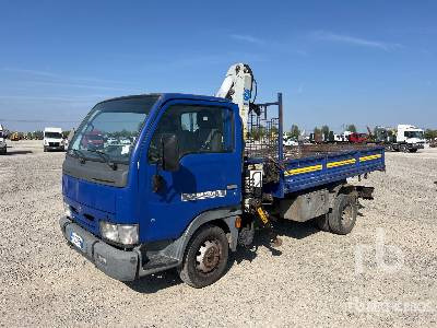 NISSAN CABSTAR CABSTAR E120 2002 PM 2522 on (Inoperable) - Sklápač, Auto s hydraulickou rukou: obrázok 2 NISSAN CABSTAR CABSTAR E120 2002 PM 2522 on (Inoperable) - Sklápač, Auto s hydraulickou rukou: obrázok 2