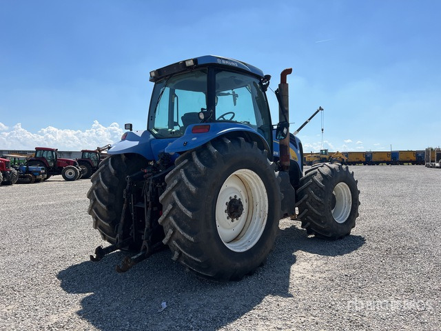 New Holland TG285 4WD Tractor - Traktor: obrázok 3 New Holland TG285 4WD Tractor - Traktor: obrázok 3