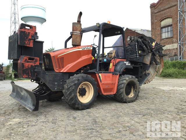 2005 Ditch Witch RT115H 4x4 Trencher - Rýhovač: obrázok 2 2005 Ditch Witch RT115H 4x4 Trencher - Rýhovač: obrázok 2