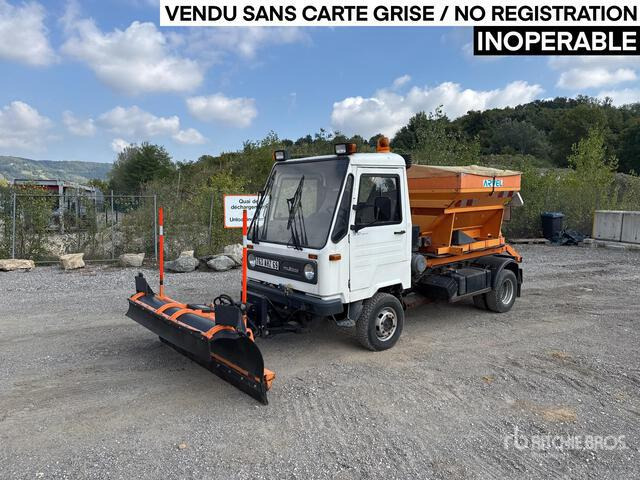 2006 Multicar M26 Profi line 4x4 Camion De Deneigement 4x4 ( ... Snow Plow Truck - Vozidlo na odpratávanie snehu: obrázok 1 2006 Multicar M26 Profi line 4x4 Camion De Deneigement 4x4 ( ... Snow Plow Truck - Vozidlo na odpratávanie snehu: obrázok 1