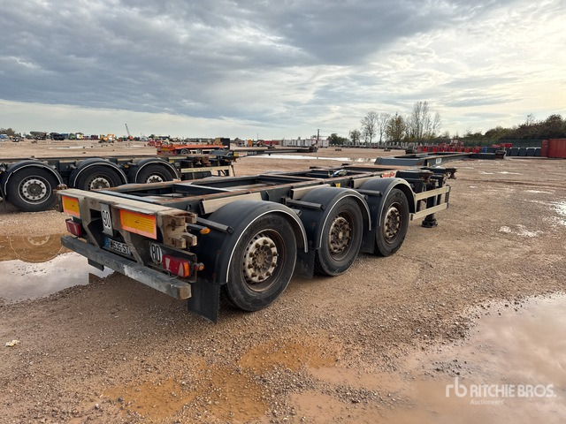 2010 Fruehauf T38NOTM2TEA Tri/A Semi-Remorque Porte-Conte ... Container Trailer - Príves preprava kontajnerov/ Výmenná nadstavba: obrázok 3 2010 Fruehauf T38NOTM2TEA Tri/A Semi-Remorque Porte-Conte ... Container Trailer - Príves preprava kontajnerov/ Výmenná nadstavba: obrázok 3