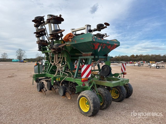 2011 John Deere 750A 6 m Semi-Mount Semoir Simplifie ... Air Seeder - Univerzálny sejací stroj: obrázok 3 2011 John Deere 750A 6 m Semi-Mount Semoir Simplifie ... Air Seeder - Univerzálny sejací stroj: obrázok 3