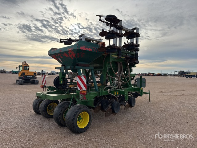 2011 John Deere 750A 6 m Semi-Mount Semoir Simplifie ... Air Seeder - Univerzálny sejací stroj: obrázok 4 2011 John Deere 750A 6 m Semi-Mount Semoir Simplifie ... Air Seeder - Univerzálny sejací stroj: obrázok 4