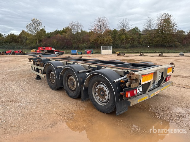 2012 Fruehauf D.0033.06.02 Tri/A Remorque Porte-Conteneur ... Container Trailer - Príves preprava kontajnerov/ Výmenná nadstavba: obrázok 2 2012 Fruehauf D.0033.06.02 Tri/A Remorque Porte-Conteneur ... Container Trailer - Príves preprava kontajnerov/ Výmenná nadstavba: obrázok 2