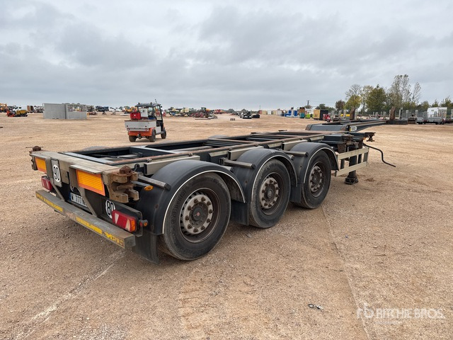 2012 Fruehauf Tri/A Semi-Remorque Porte-Conte ... Container Trailer - Príves preprava kontajnerov/ Výmenná nadstavba: obrázok 3 2012 Fruehauf Tri/A Semi-Remorque Porte-Conte ... Container Trailer - Príves preprava kontajnerov/ Výmenná nadstavba: obrázok 3