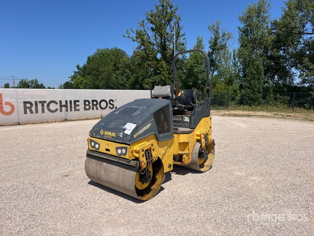 2015 Bomag BW120AD-5 Compacteur Vibrant Tandem Double Drum Roller - Cestný valec: obrázok 2 2015 Bomag BW120AD-5 Compacteur Vibrant Tandem Double Drum Roller - Cestný valec: obrázok 2