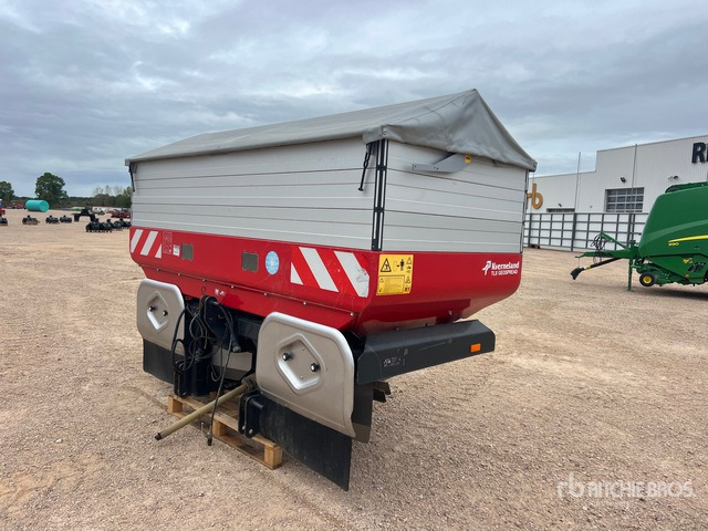 2017 Kverneland Exacta TLX 3900 Geospread 36 m 3-Point 3900 L Epandeur A ... Fertilizer Spreader - Rozmetač hnojiva: obrázok 3 2017 Kverneland Exacta TLX 3900 Geospread 36 m 3-Point 3900 L Epandeur A ... Fertilizer Spreader - Rozmetač hnojiva: obrázok 3