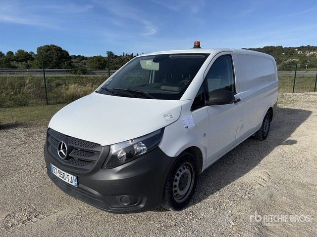 2018 Mercedes-Benz Vito 111 cdi Vehicule Utilitaire Cargo Van - Malá dodávka: obrázok 1 2018 Mercedes-Benz Vito 111 cdi Vehicule Utilitaire Cargo Van - Malá dodávka: obrázok 1