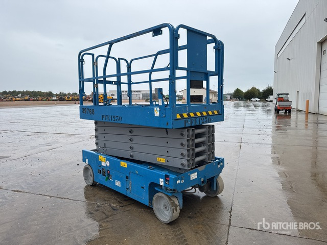 2019 Genie GS3246 Electric Nacelle Ciseau Electri ... Scissor Lift - Samohybná plošiny: obrázok 4 2019 Genie GS3246 Electric Nacelle Ciseau Electri ... Scissor Lift - Samohybná plošiny: obrázok 4