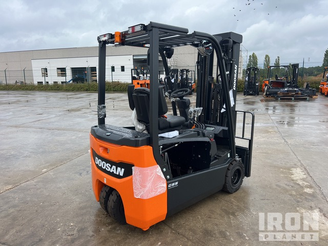 2023 Doosan B20T-7 PLUS 2000 kg Chariot Elevateur Elect ... Electric Forklift - Elektrický vysokozdvižný vozík: obrázok 4 2023 Doosan B20T-7 PLUS 2000 kg Chariot Elevateur Elect ... Electric Forklift - Elektrický vysokozdvižný vozík: obrázok 4