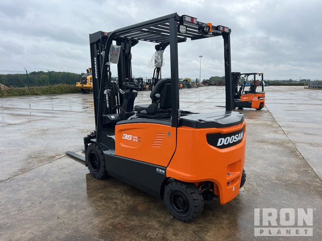 2023 Doosan B35X-7 PLUS 3500 kg Chariot Elevateur Elect ... Electric Forklift - Elektrický vysokozdvižný vozík: obrázok 3 2023 Doosan B35X-7 PLUS 3500 kg Chariot Elevateur Elect ... Electric Forklift - Elektrický vysokozdvižný vozík: obrázok 3