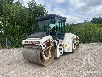 DYNAPAC CC4200 VI Compacteur Vibrant Tandem - Cestný valec: obrázok 1 DYNAPAC CC4200 VI Compacteur Vibrant Tandem - Cestný valec: obrázok 1