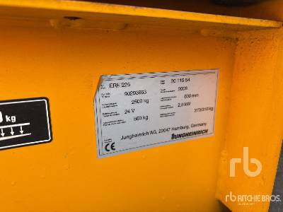 JUNGHEINRICH ERE225 2500 kg Electric Transpalette E ... - Paletový vozík: obrázok 5 JUNGHEINRICH ERE225 2500 kg Electric Transpalette E ... - Paletový vozík: obrázok 5