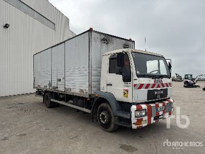 MAN LE220B 4x2 Camion Fourgon - Skříňový nákladní auto: obrázok 4 MAN LE220B 4x2 Camion Fourgon - Skříňový nákladní auto: obrázok 4