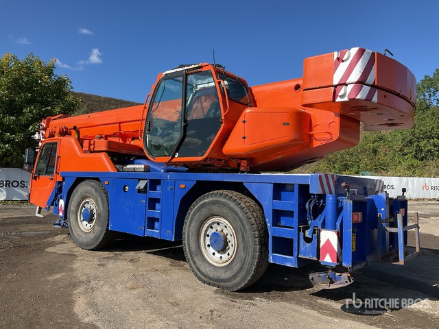 2008 Terex Demag AC40/2L 5 t 4x4 All Terrain Crane - Žeriav pre všetky terény: obrázok 4 2008 Terex Demag AC40/2L 5 t 4x4 All Terrain Crane - Žeriav pre všetky terény: obrázok 4