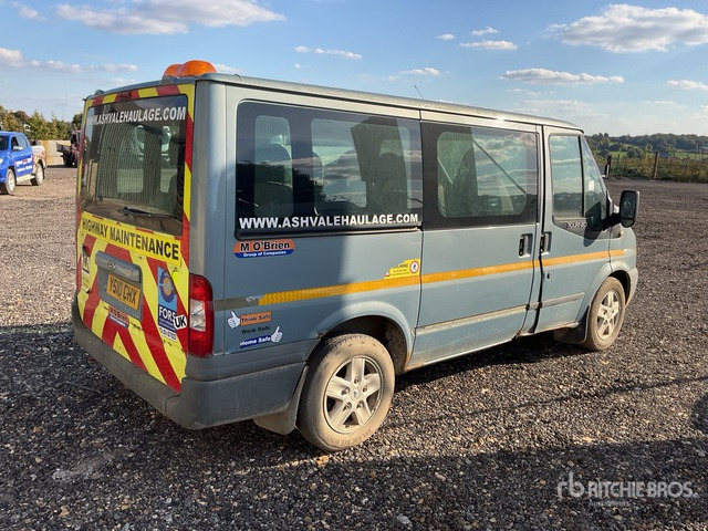 2010 Ford Transit 115 Tourneo T280 SWB Limited (Inoperable) Minivan - Mikrobus: obrázok 3 2010 Ford Transit 115 Tourneo T280 SWB Limited (Inoperable) Minivan - Mikrobus: obrázok 3
