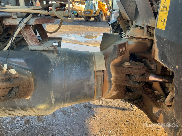 2013 Komatsu HM300-3 Articulated Dump Truck - Ťahačový kĺbový damper: obrázok 4 2013 Komatsu HM300-3 Articulated Dump Truck - Ťahačový kĺbový damper: obrázok 4