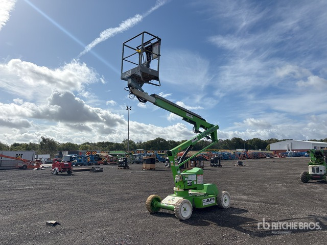 Kĺbová pracovná plošina 2013 Nifty-Lift HR12NDE 2WD Hybrid Articulating Boom Lift: obrázok 1
