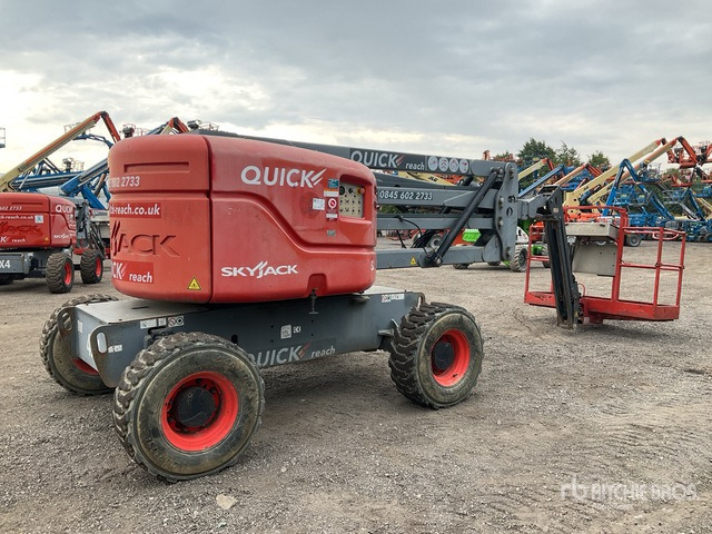 2014 Skyjack SJ51AJ 4WD Diesel Articulating Boom Lift - Kĺbová pracovná plošina: obrázok 4 2014 Skyjack SJ51AJ 4WD Diesel Articulating Boom Lift - Kĺbová pracovná plošina: obrázok 4