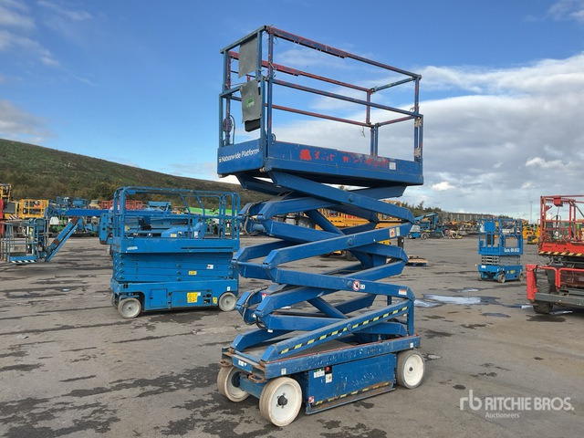 2015 Skyjack SJIII3226 Electric Scissor Lift - Samohybná plošiny: obrázok 2 2015 Skyjack SJIII3226 Electric Scissor Lift - Samohybná plošiny: obrázok 2