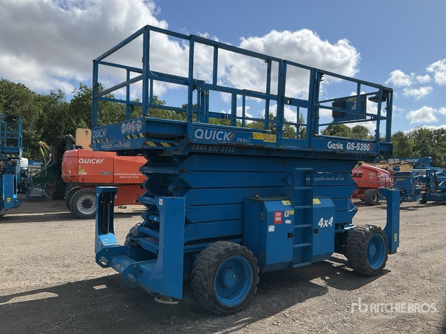 2016 Genie GS5390 4x4 Diesel Scissor Lift - Samohybná plošiny: obrázok 3 2016 Genie GS5390 4x4 Diesel Scissor Lift - Samohybná plošiny: obrázok 3