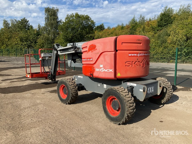 2016 Skyjack SJ46AJ 4WD Diesel Articulating Boom Lift - Kĺbová pracovná plošina: obrázok 4 2016 Skyjack SJ46AJ 4WD Diesel Articulating Boom Lift - Kĺbová pracovná plošina: obrázok 4