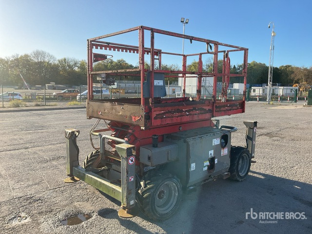 2016 Skyjack SJ5832 4x4 Diesel Scissor Lift - Samohybná plošiny: obrázok 1 2016 Skyjack SJ5832 4x4 Diesel Scissor Lift - Samohybná plošiny: obrázok 1