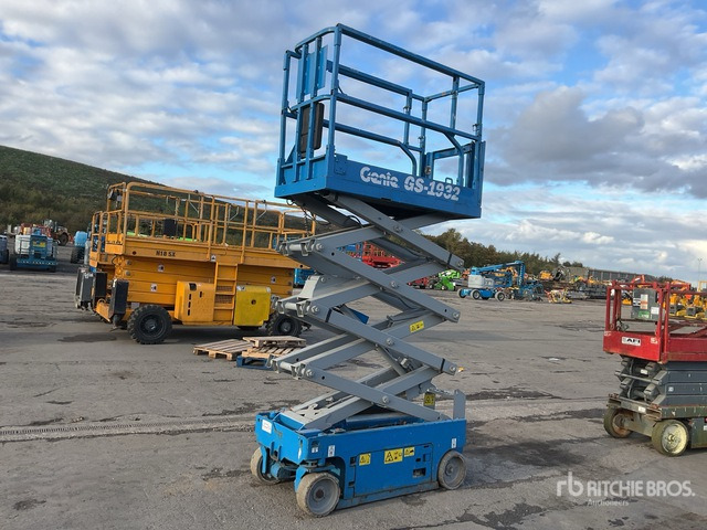 2019 Genie GS1932 Electric Scissor Lift - Samohybná plošiny: obrázok 2 2019 Genie GS1932 Electric Scissor Lift - Samohybná plošiny: obrázok 2
