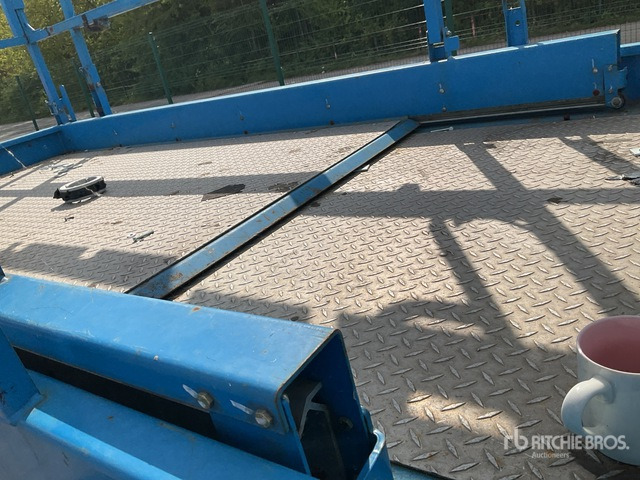 2019 Genie GS4069 Bi-Energy Scissor Lift - Samohybná plošiny: obrázok 4 2019 Genie GS4069 Bi-Energy Scissor Lift - Samohybná plošiny: obrázok 4