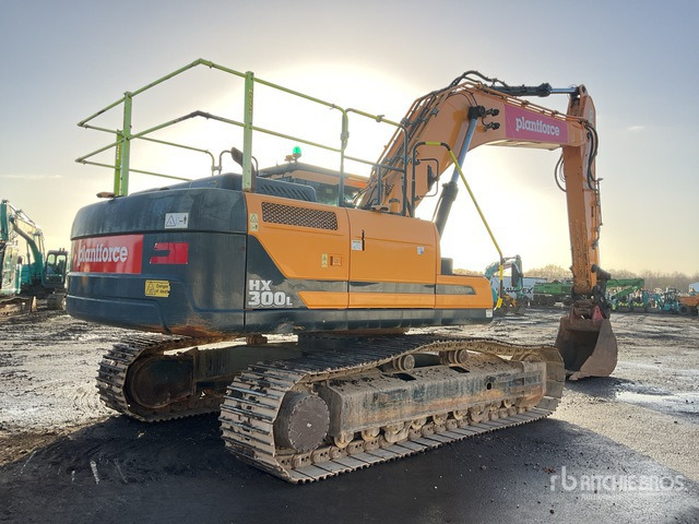 2019 Hyundai HX300L Tracked Excavator - Pásové rýpadlo: obrázok 3 2019 Hyundai HX300L Tracked Excavator - Pásové rýpadlo: obrázok 3