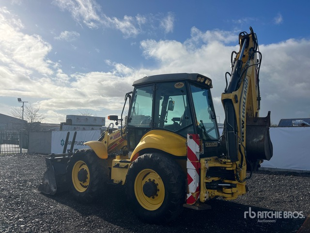 2015 New Holland B115C 4x4x4 Backhoe Loader - Iné stroje: obrázok 5 2015 New Holland B115C 4x4x4 Backhoe Loader - Iné stroje: obrázok 5