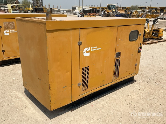 2005 Cummins C1105D5 100 kVA Skid-Mounted Generator Set - Elektrický generátor: obrázok 3 2005 Cummins C1105D5 100 kVA Skid-Mounted Generator Set - Elektrický generátor: obrázok 3