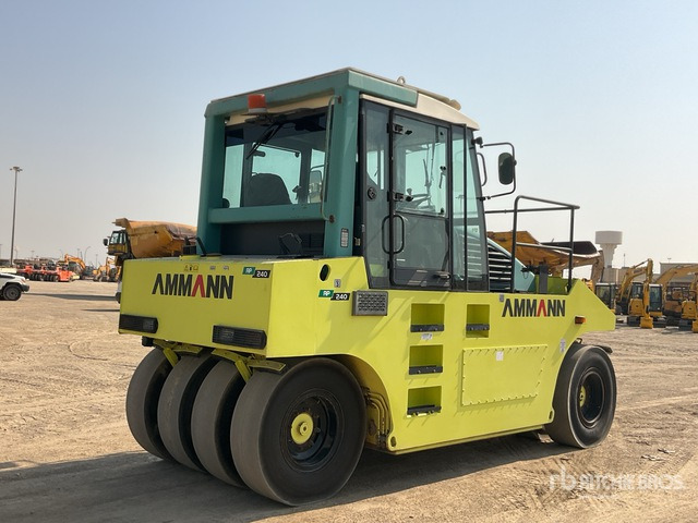 2007 Ammann AP240 8 Wheel Pneumatic Roller - Cestný valec: obrázok 5 2007 Ammann AP240 8 Wheel Pneumatic Roller - Cestný valec: obrázok 5
