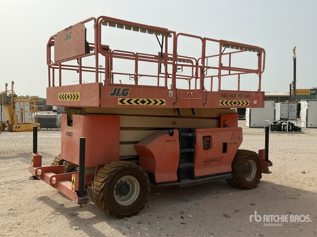 2007 JLG 4394 RT 4x4 Diesel Scissor Lift - Samohybná plošiny: obrázok 2 2007 JLG 4394 RT 4x4 Diesel Scissor Lift - Samohybná plošiny: obrázok 2