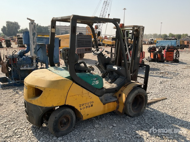 2007 Komatsu FD25T-16 2.5 ton (Inoperable) Forklift - Dieselový vysokozdvižný vozík: obrázok 3 2007 Komatsu FD25T-16 2.5 ton (Inoperable) Forklift - Dieselový vysokozdvižný vozík: obrázok 3