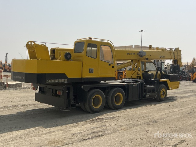 2007 XCMG QY20 20 ton 6x4 Hydraulic Truck Crane - Autožeriav: obrázok 4 2007 XCMG QY20 20 ton 6x4 Hydraulic Truck Crane - Autožeriav: obrázok 4