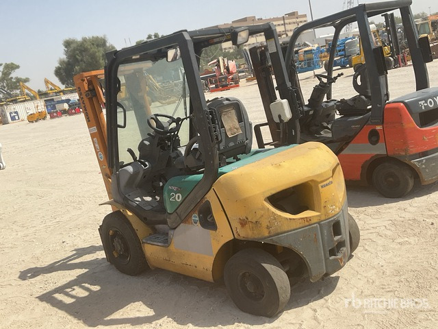 2008 Komatsu FG20T-16 2 ton (Inoperable) Forklift - Vysokozdvižný vozík: obrázok 3 2008 Komatsu FG20T-16 2 ton (Inoperable) Forklift - Vysokozdvižný vozík: obrázok 3