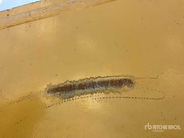 2011 Komatsu GD825A-2 Motor Grader - Zrovnávač: obrázok 2 2011 Komatsu GD825A-2 Motor Grader - Zrovnávač: obrázok 2