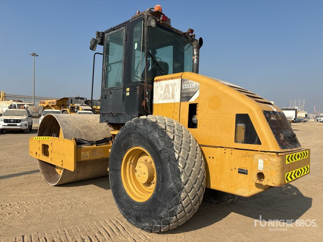 2012 Cat CS-533E Smooth Drum Compactor - Kompaktor: obrázok 2 2012 Cat CS-533E Smooth Drum Compactor - Kompaktor: obrázok 2